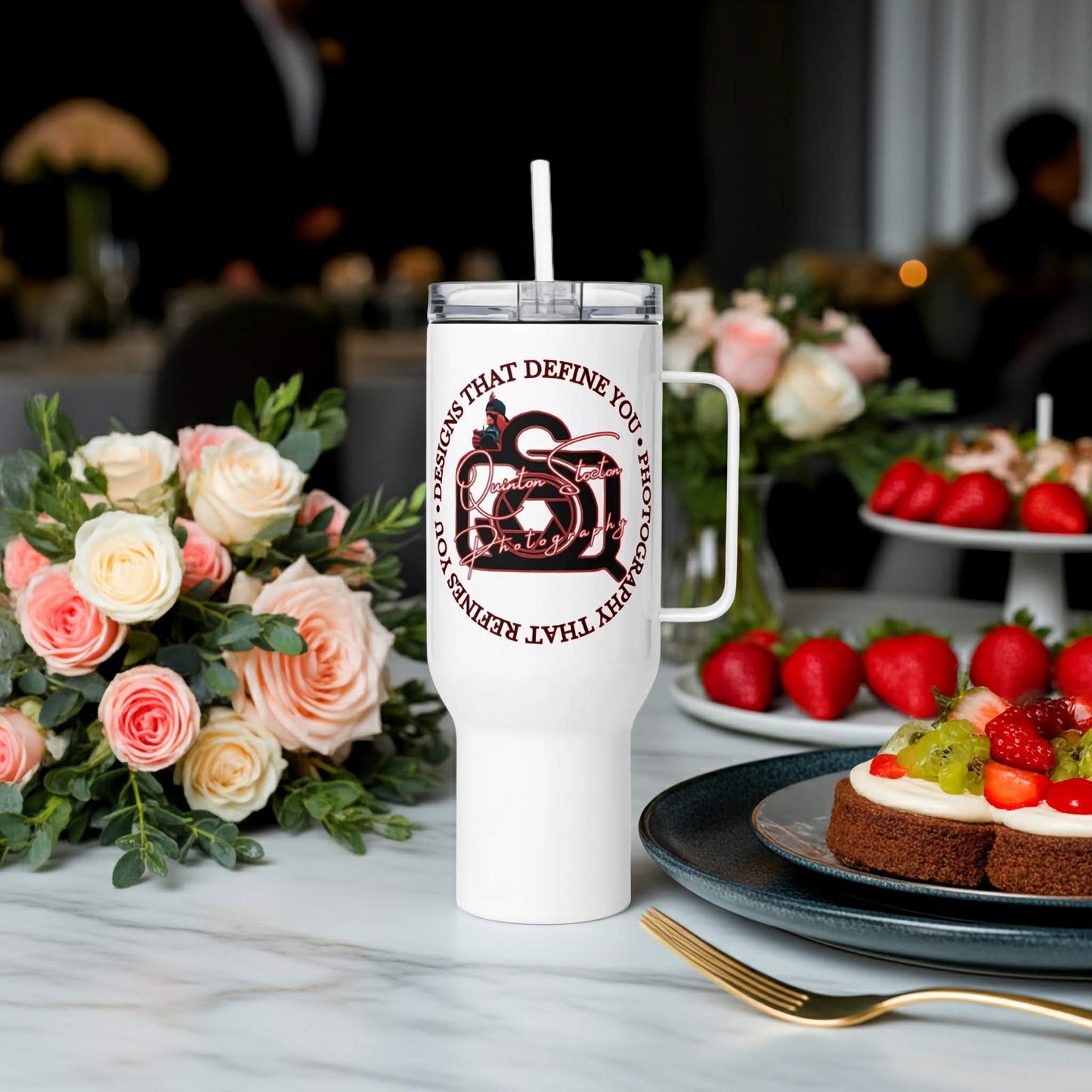 Designs that define you - Travel mug with a handle